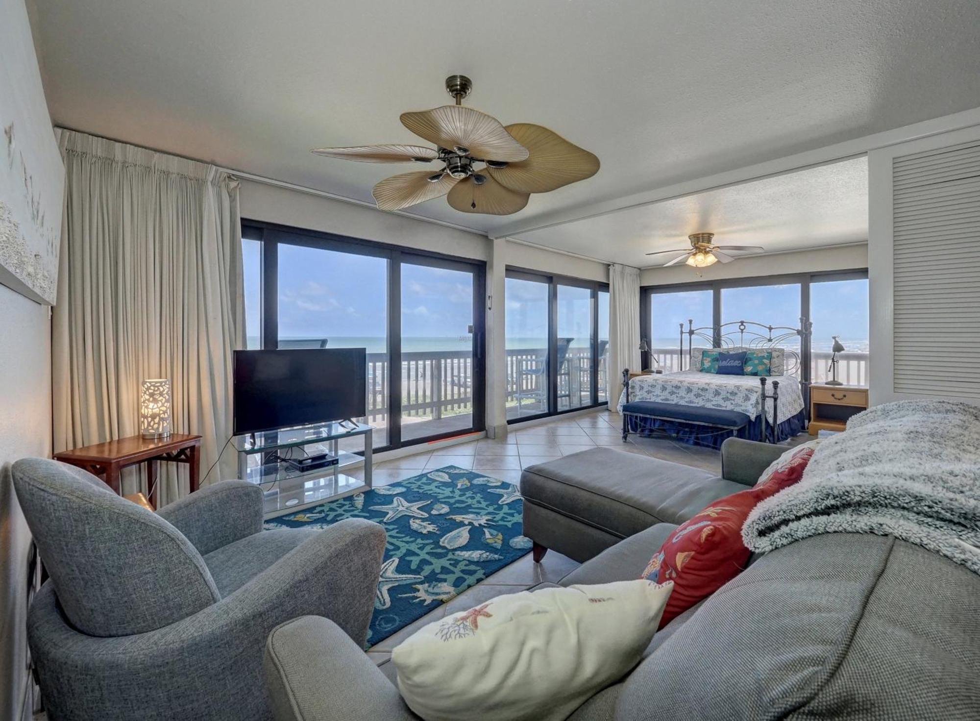 Island House Beachfront Condo Hotel كوربوس كريستي المظهر الخارجي الصورة